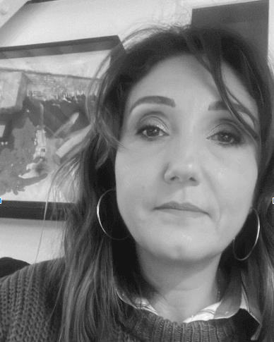 virginie DA powerpoint (1) (1) (1) (1) (1) (1) (1) directrice artistique powerpoint présentation slide deck